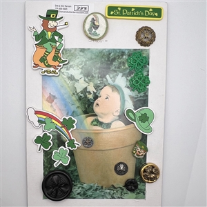 Card of eight St. Patrick’s Day buttons. 