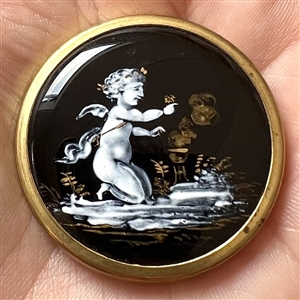 “En grisaille” enamel button of cupid blessing a couple.