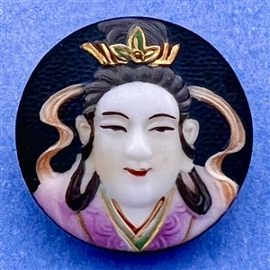 Arita porcelain button of “Benzaiten.”