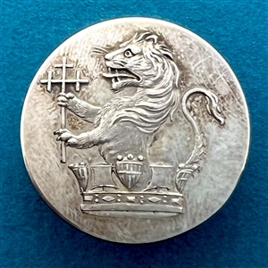 RARE - Livery crest button of lion surmounting a rare naval coronet. 