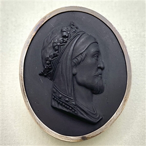 Extra large Jasperware button of a royal man wearing a crown. 