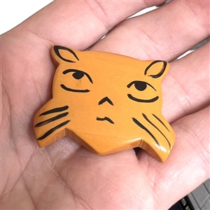 Grumpy cat face Bakelite button.