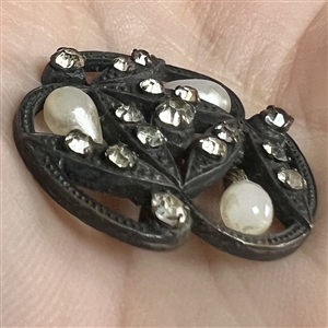 Unique metal button with pastes and pearlized “seeds.