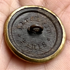 French sporting horn button of an eagle.