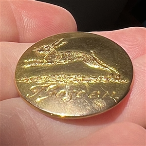 Triple gilded brass T. Gosden hunt club button with rabbit.