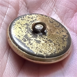 UNUSUAL Saphirette glass button.