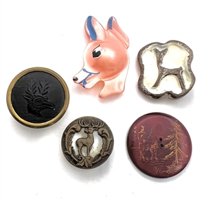 Five dear Deer buttons.