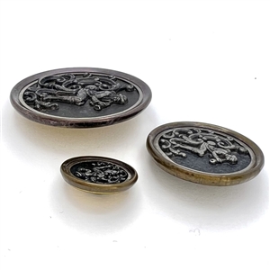 Three sizes of “Peter Pan  buttons.