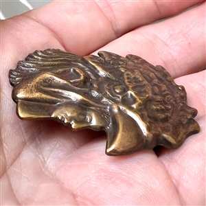 Realistic “Chanticleer button.