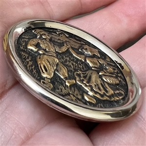 SCARCE “Dutch Dancers button. 