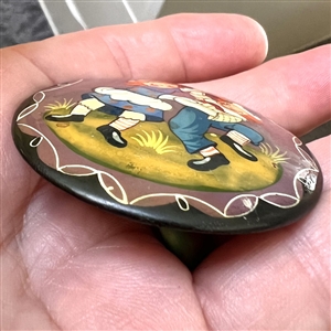 Russian lacquer button of dancing “Raggedy Ann and Andy.
