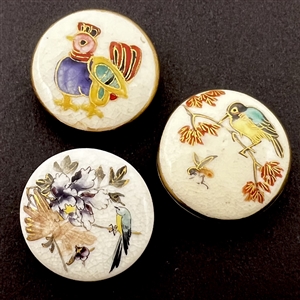 Three Japanese Satsuma buttons of birds.