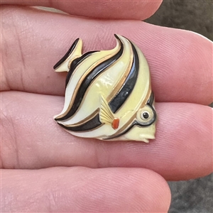 Arita button of a realistic angel fish. 