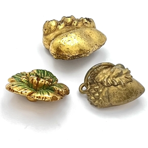 Three metalized buttons including an ANN heart.