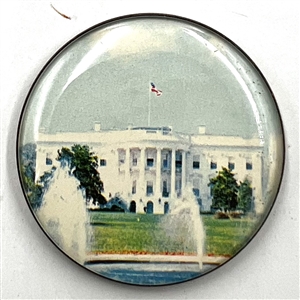Card of 2 buttons of the White House.