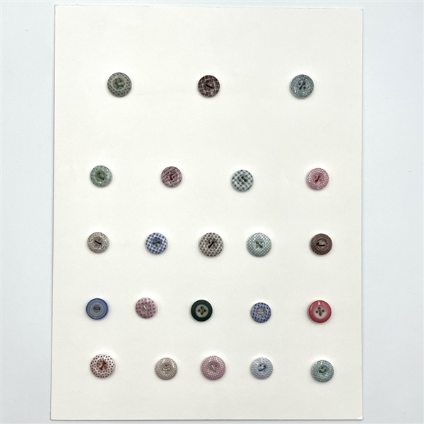 Card of 22 china calico & china buttons.