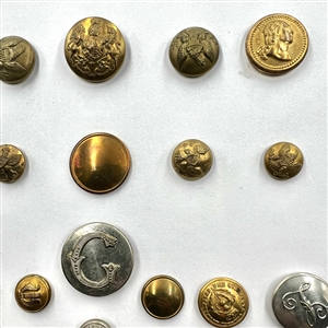 Card of 35 uniform buttons. 
