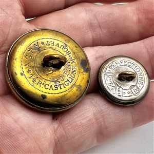 Two buttons Livery with a running rabbit in coat and cuff sizes.