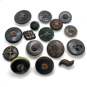 Sixteen Div 1 fabric buttons.
