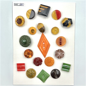 Card of twenty vintage Bakelite buttons.