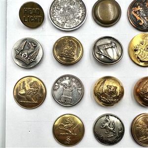 Card of of 53 uniform and Livery buttons.
