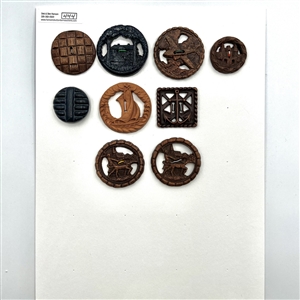 Card of 9 Burwood buttons.