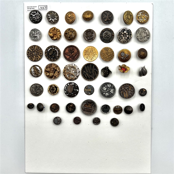 Card of 46 plant life buttons.